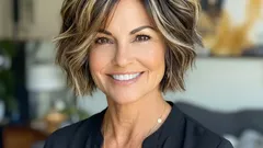 Tunsori pentru femei peste 40 de ani: ce tunsoare să alegi ca să arăți elegantă fără coafare